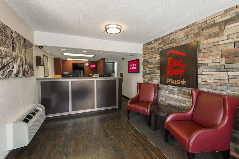 Public Area 2, Red Roof Inn PLUS+ St Louis - Forest Park/ Hampton Ave , Saint Louis