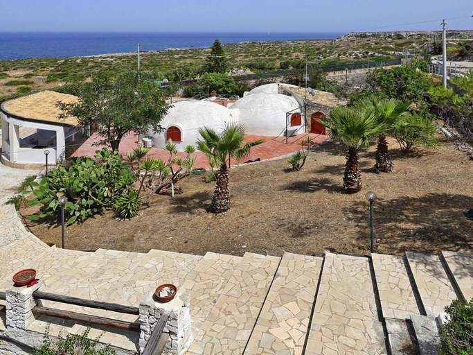 Exterior 4, Igloo Home Plemmirio With Sea Access & Pool, Syracuse