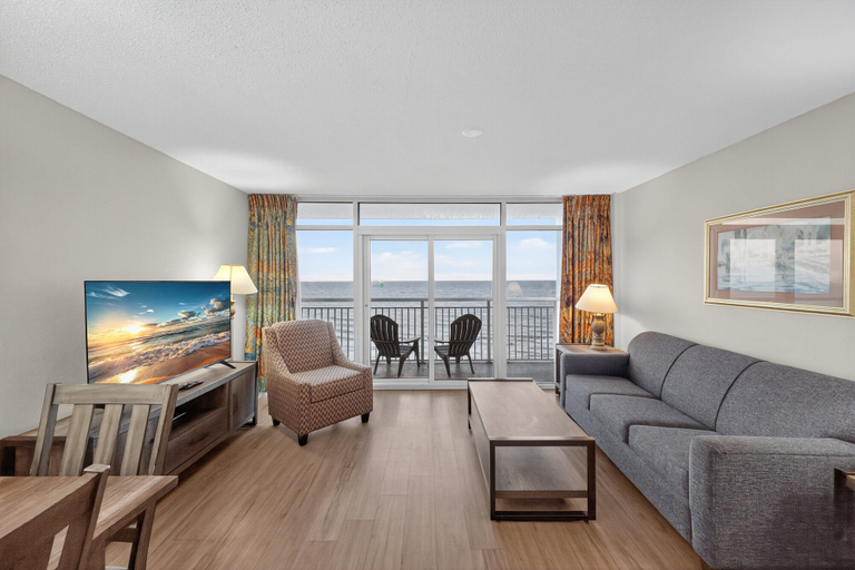 Interior 2, Atlantica 854, Horry