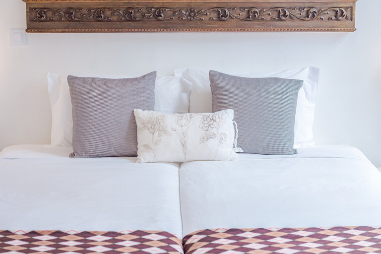 Room 5, Charming Studio, Ideal for Smaller Groups, Porto
