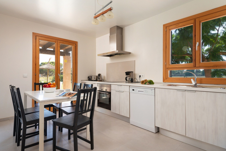 Private kitchen 5, Es Regalo - Villa With Private Pool, Baleares