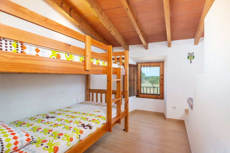 Room 2, Can Miquel - Villa With Private Pool In Santanyi, Baleares