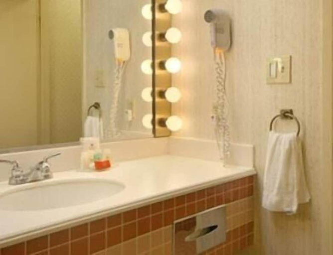 Bathroom 3, Merced Inn & Suites, Merced