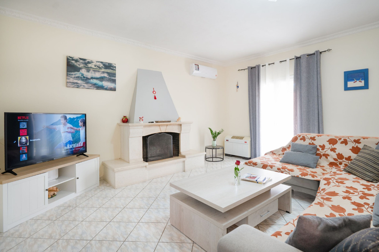 Room 4, Anastasios Holiday Home, Ionian Islands