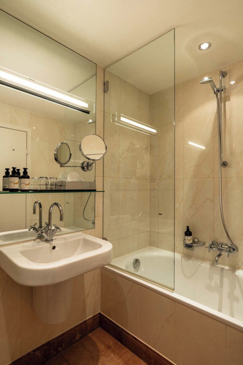 Bathroom 3, Goldener Engl, Innsbruck Land