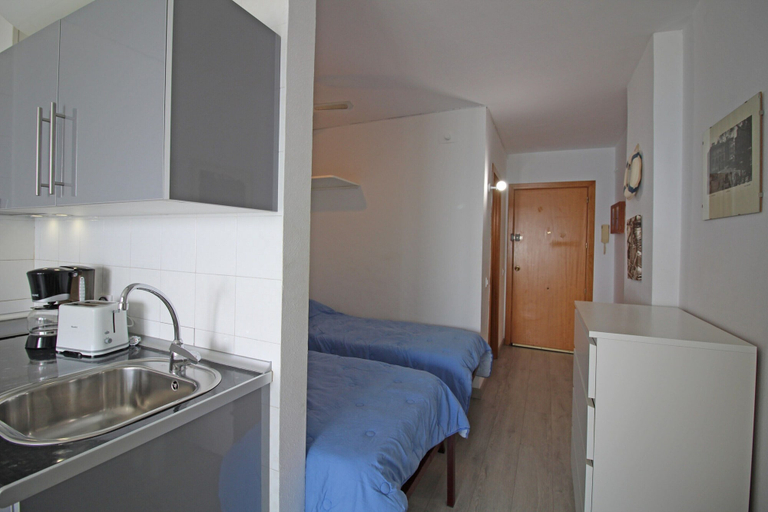 Room 5, Studio in Empuriabrava With Ocean Views, Girona