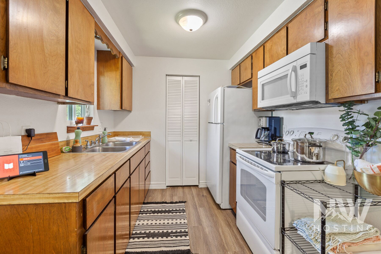 Interior 5, Dt 01906, Kootenai