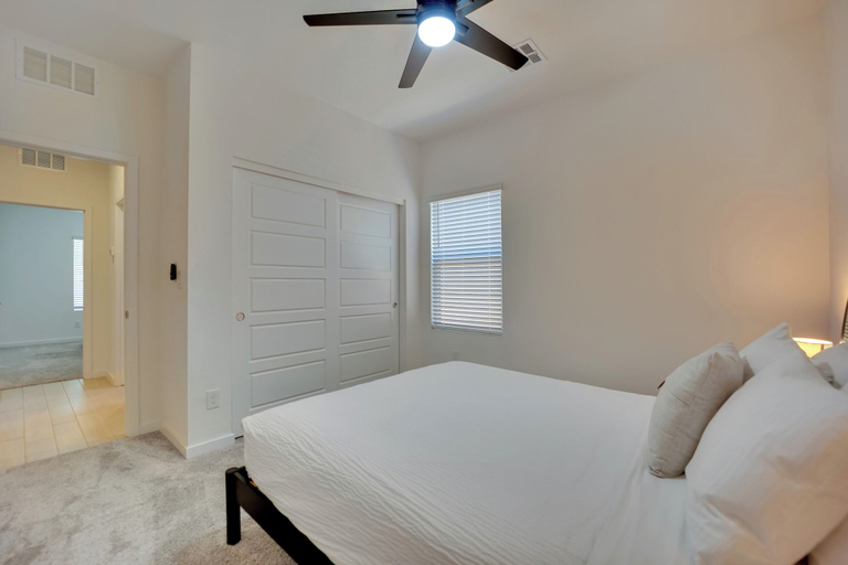 Interior 2, Casa Niva, Clark