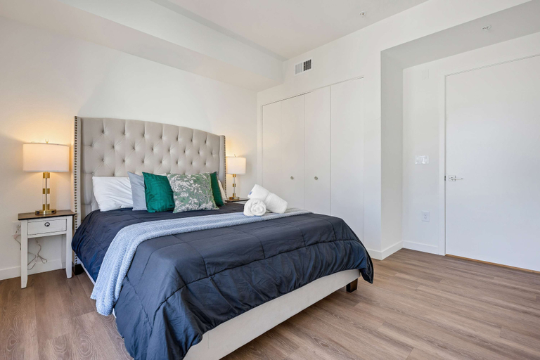 Exterior 3, Luxury 2BR Hollywood Sign View by Oneluxstay, Los Angeles