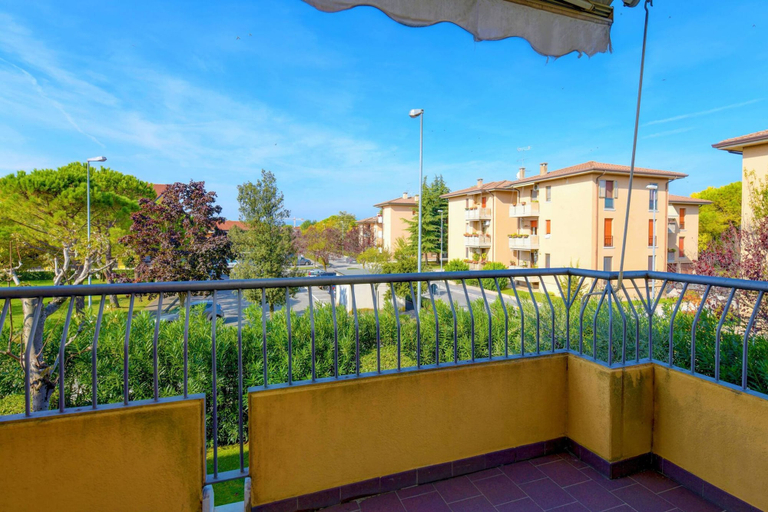 Room 3, Villaggio dei Fiori - Viola, Brescia