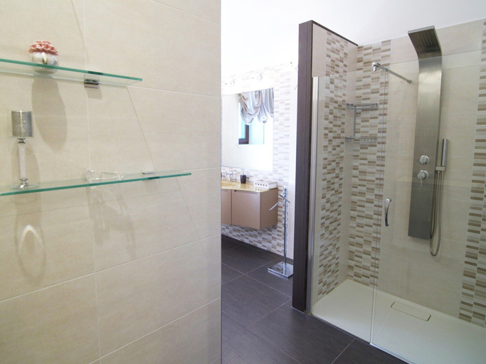 Bathroom 4, Villa in Apulia with Pool and Barbecue, Bari