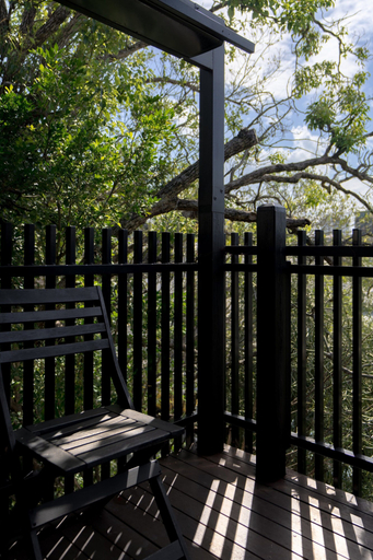 Balcony 5, Sophisticated 2-bed Home With Alfresco Dining, Fortitude Valley