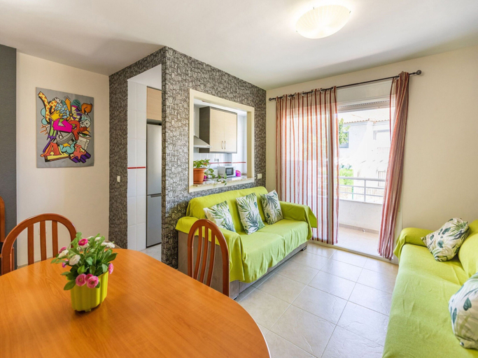 Dining 2, Sunny Apartment Near Paseo, Almería