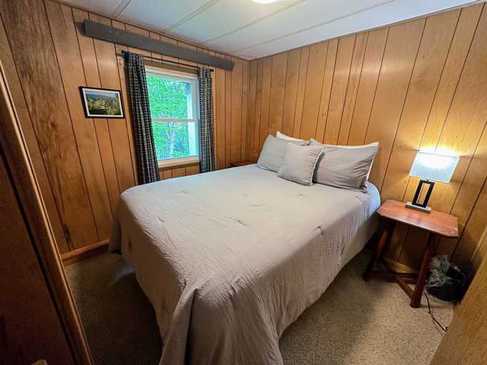 Interior 2, 26cm - Private Camp in Bretton Woods, Wifi, AC, Private Yard With Great Views, Coos