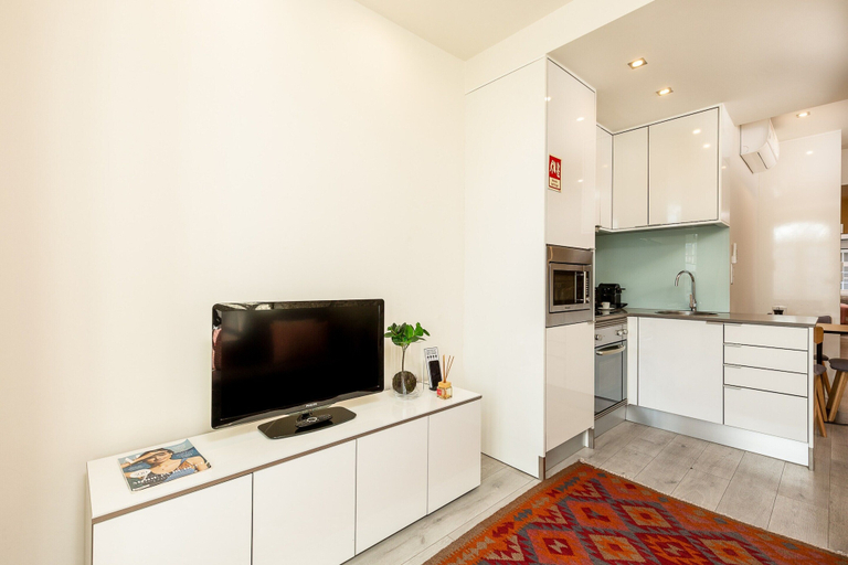 Private kitchen 2, Stylish River View Apartment in Porto, Porto