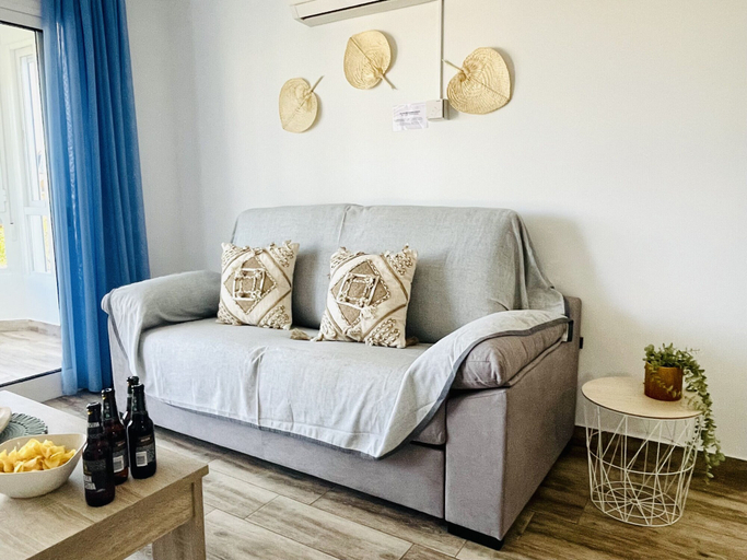 Room 2, Apartamento Brisa de Laguna en Torrox Costa by At, Málaga