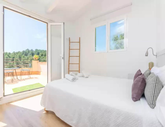 Room 2, Casa Gema - Villa With Private Pool In Selva, Baleares