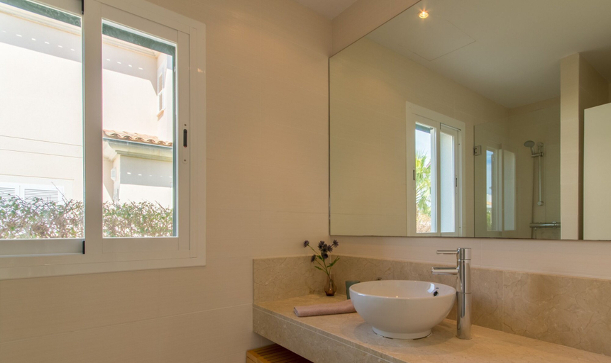 Bathroom 5, Mar 1 Family Villa Near Beach, Baleares