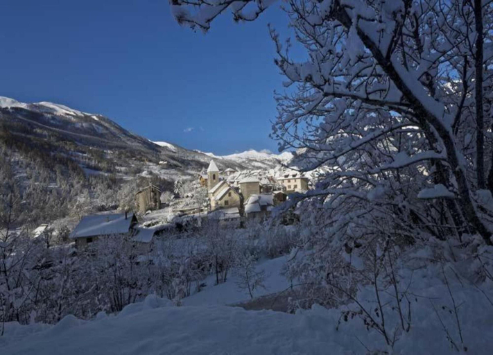 View from property 2, Apartment in Allos Near Ski Resort, Alpes-de-Haute-Provence