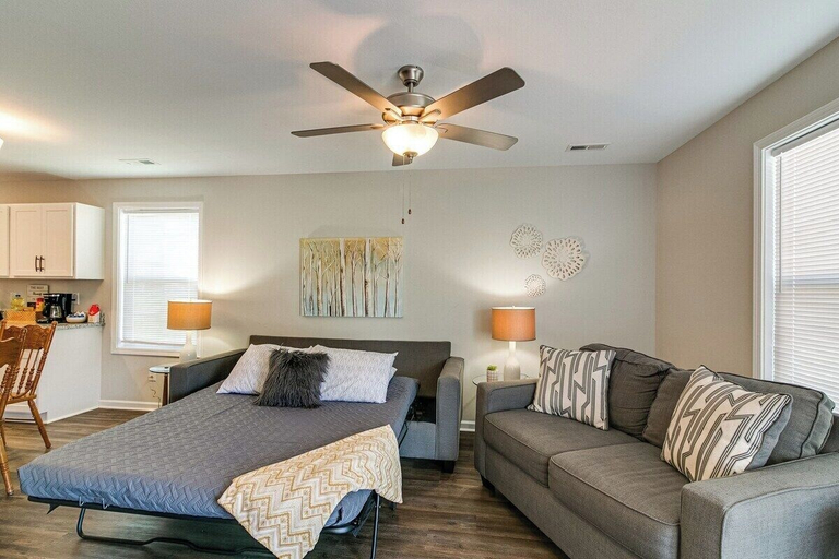 Interior 1, Unit #B 1010 Franklin St, Montgomery