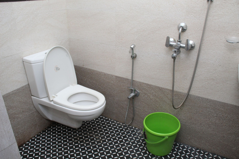 Bathroom 2, Hotel Avinaav Inn, North 24 Parganas