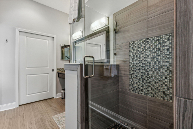 Interior 2, 905 Summerwoods Cir, Nassau