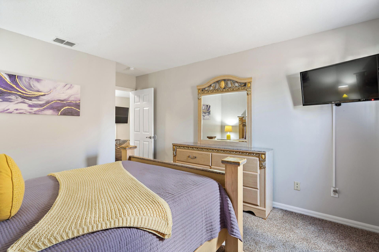 Interior 3, Rgc346, Polk
