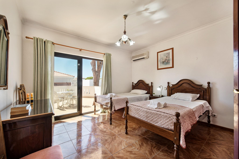 Bedroom 4, Private pool villa walking distance to the centre, Loulé