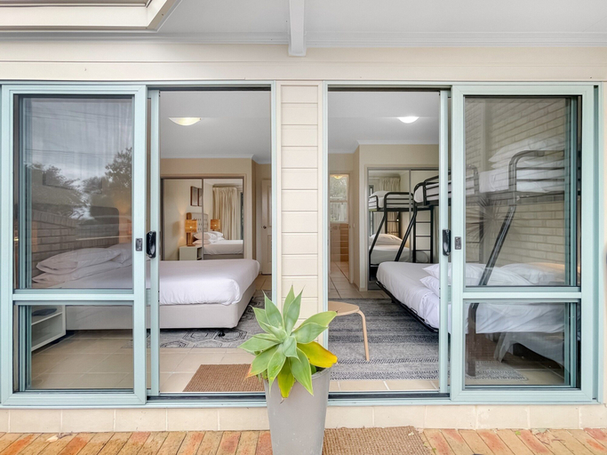 Room 2, 2-Bed Townhouse with Outdoor Area, Eurobodalla