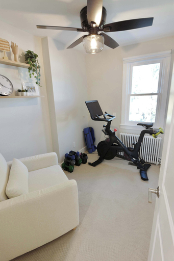 Interior 2, Stadium Armory Stay - 3 Bedroom, Washington D.C.