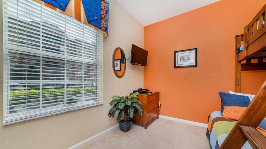 Interior 4, Alm2781-103, Osceola