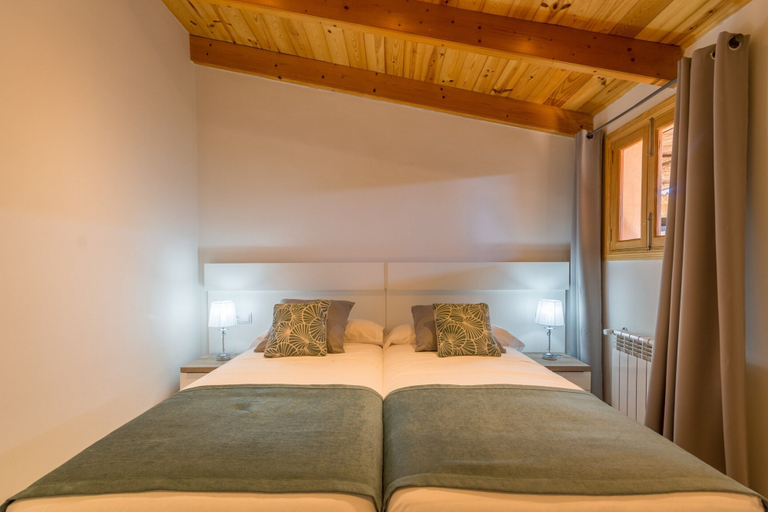 Room 3, Country House With Swimming Pool, Baleares