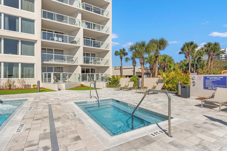Outdoor spa tub 5, Beachside Two at Sandestin by PHG, Walton