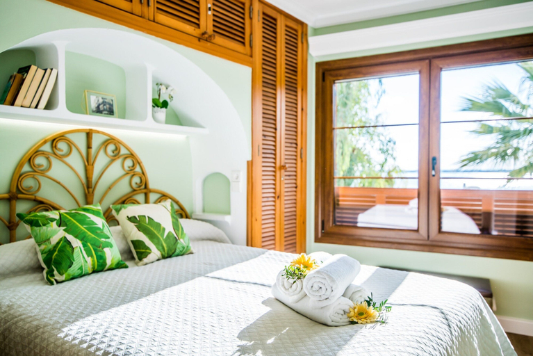 Room 4, Cozy Apartment in Alcudia, Baleares
