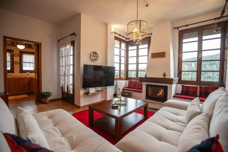 Room 3, Alonia Forest House - Limni Plastira Getaway, Thessaly