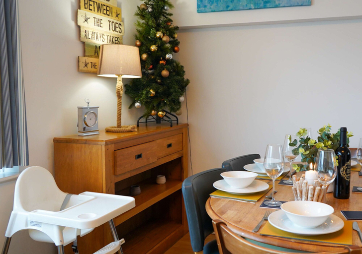 Room 2, Coppet Cove 2 Bedroom Apartment - Tenby, Pembrokeshire