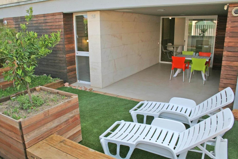 Balcony 3, La Escala Apartment Near Beach for 3, Girona