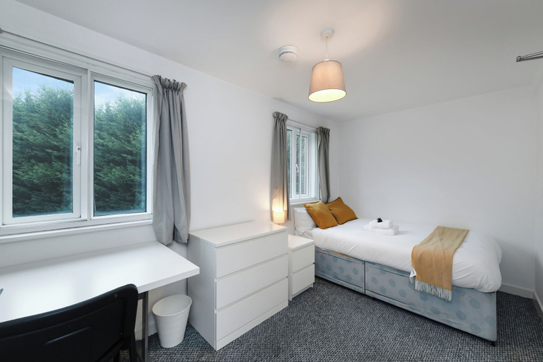 Room 2, Montpellier Road 125, Nottingham