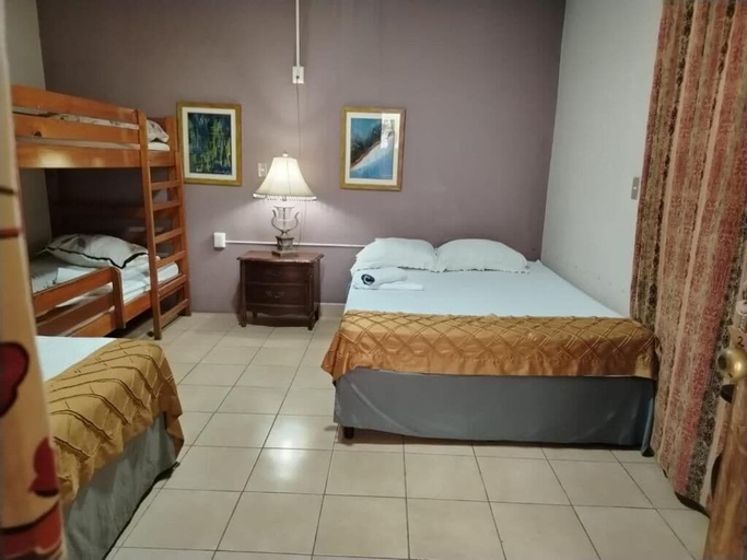 Room 4, Terraza de daysi, León