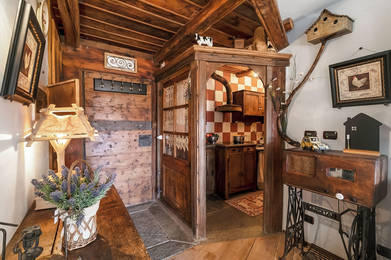 Property entrance 5, Grange Romantic Retreat Mountain View, Torino