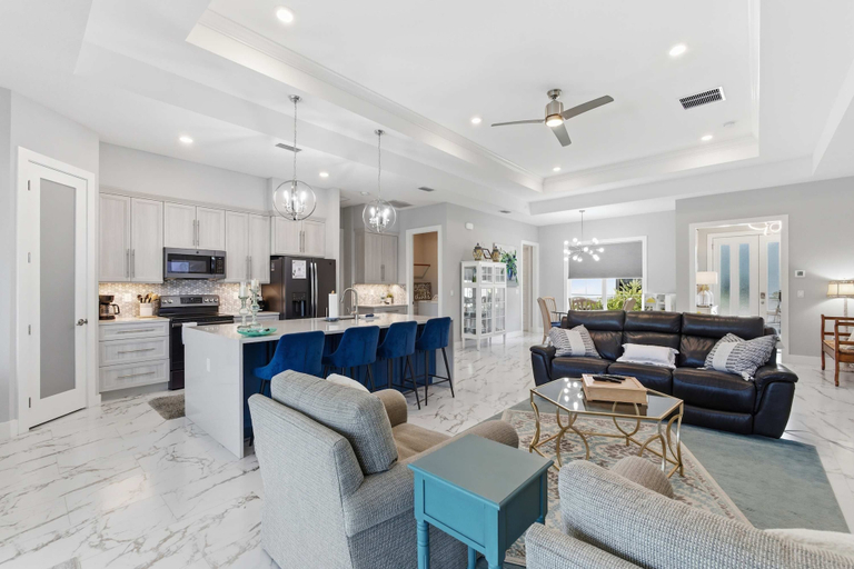 Room 2, Canal-front Home With Pool Dock Water Fun, Flagler