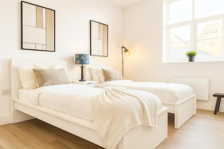 Room 2, Louisville Flat 3 in Newmarket, Suffolk