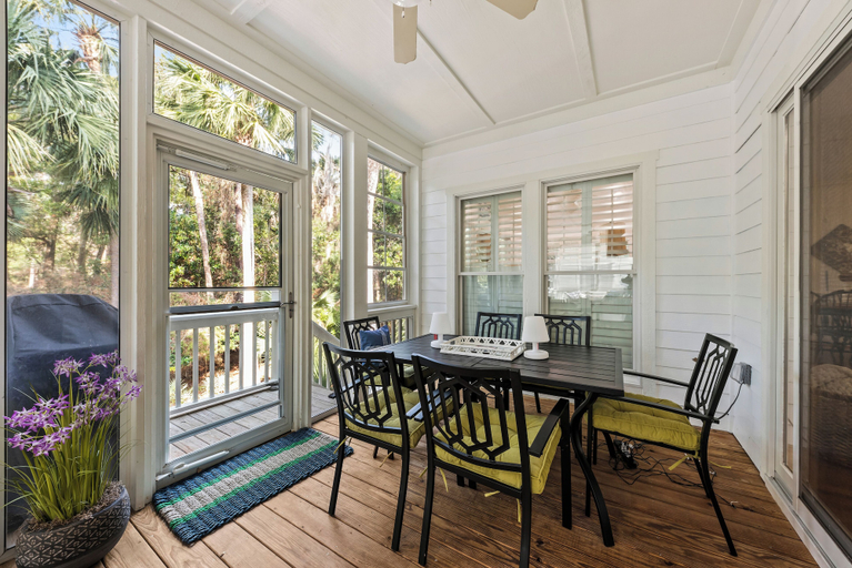 Interior 1, 1022 Crooked Oaks, Charleston