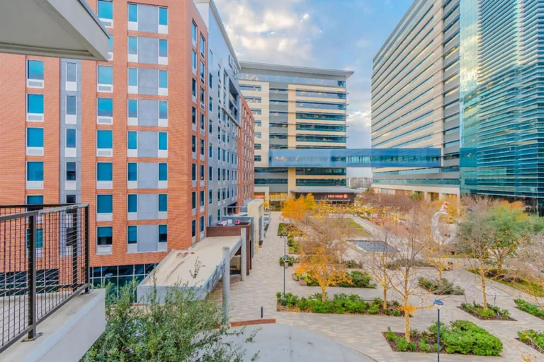Room 4, Unwind at Cityline - Premium 1BR in Dallas, Collin