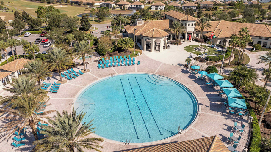 Room 3, Marvelous 4 Bd w Pool Waterpark Near Disney 218, Osceola