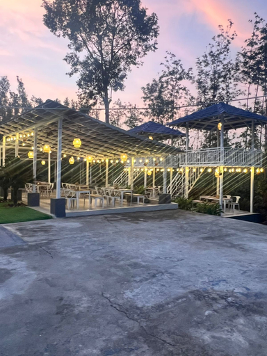 Outdoor dining, AETHERIA ESTATE RETREAT, Chikmagalur