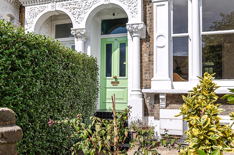 Exterior & Views 2, Charming London Retreat, London