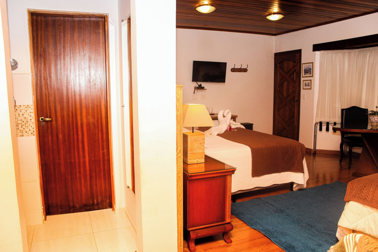 Room 2, Recanto do Vovô Matheus, Campo Limpo Paulista
