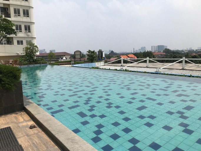 Pool, Chic And Sleek Studio At Apartment Cinere Bellevue, Depok