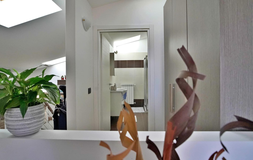 Room 3, Candiani A3 Bilocale 2 Livelli, Milano
